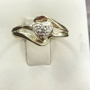 10k yellow gold heart ring
